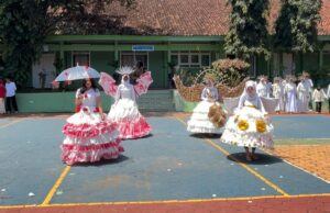 Busana siswa SMAN 13 Bandar Lampung